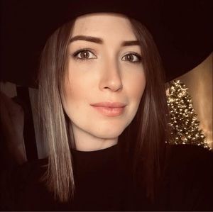 Meet your Posher, Tabitha